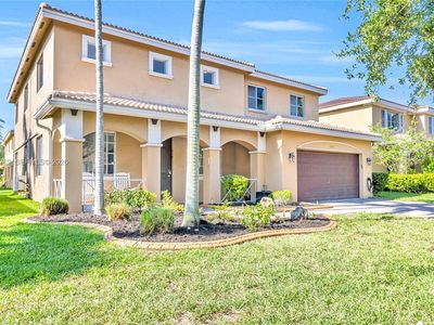 945 NW 206th St