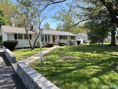 43 Meadowbrook Road