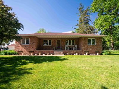 1229 W Mount Vernon Rd