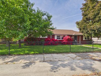 1504 Cherry Ave