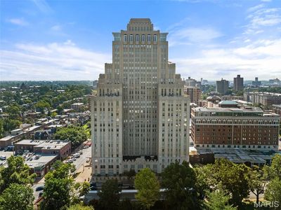 232 N Kingshighway Blvd #1701/1801