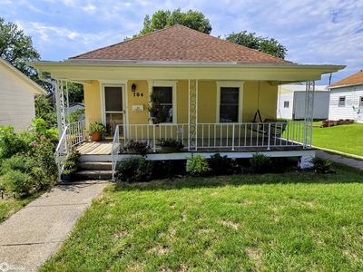 704 N Walnut St