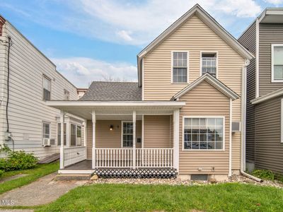 9 Leversee Avenue