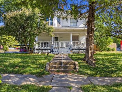 724 W Cedar St