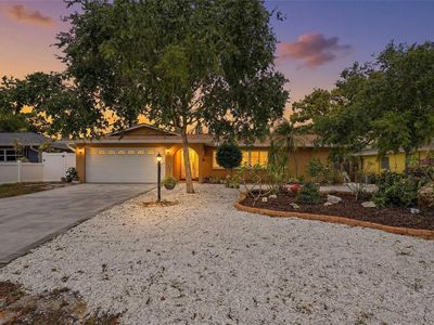 14649 Bay Dr