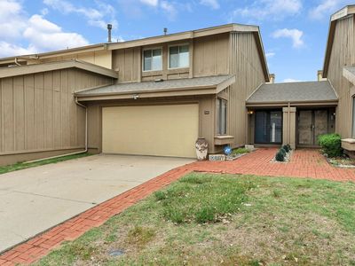 8201 E Harry St APT 1502