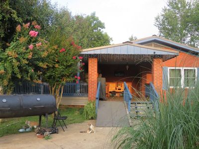 Property at 1002 S Natchez St, Kosciusko, MS