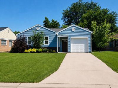 2814 Lexington Dr