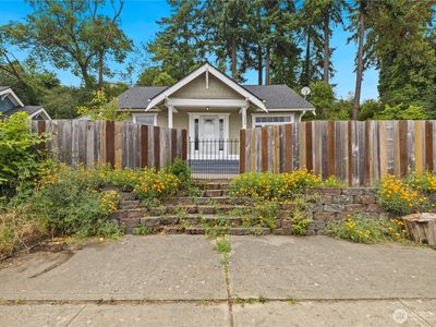 1549 Charleston Beach Road W