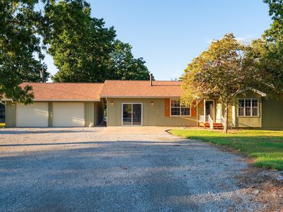 Property at 108 Lake Forest Cir, Bull Shoals, AR
