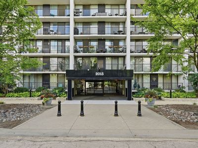 2015 S Finley Rd APT 804