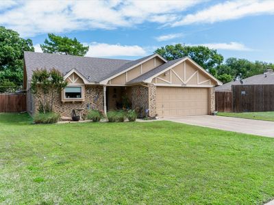 5701 Village Glen Trl