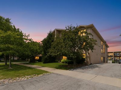 4020 W 105th St APT 3E