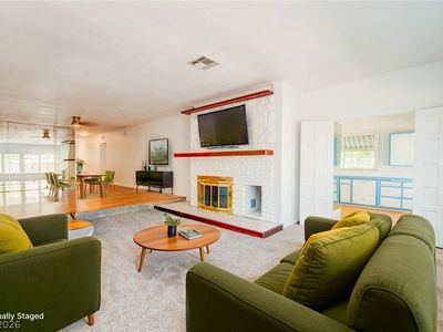 709 Park Paseo