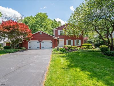 8045 Deerpath Dr