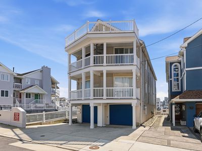 28 W 17th St #28