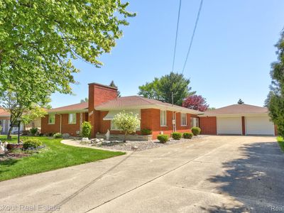 275 S Airport Rd