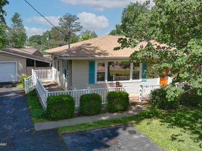 427 S Deepwood Dr