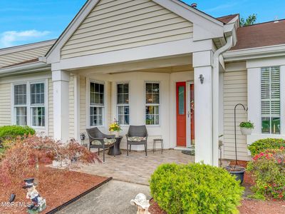 1087B Canterbury Drive