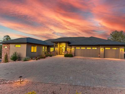 1705 E Cliff Rose Dr
