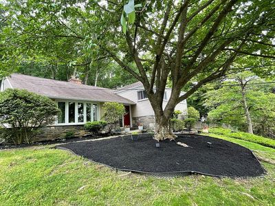 Property at 492 Howellville Rd, Berwyn, PA