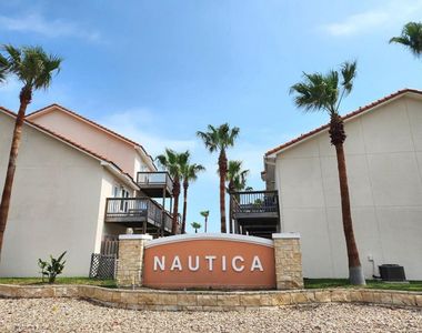 14878 Granada Dr APT 202