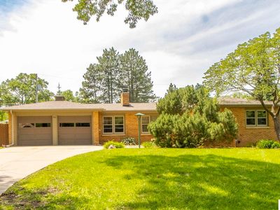4611 Bryson St
