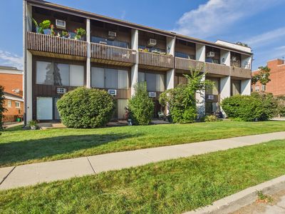 1296 E Washington St APT 12