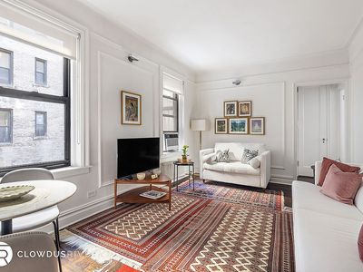 166 E 92nd St APT 2E