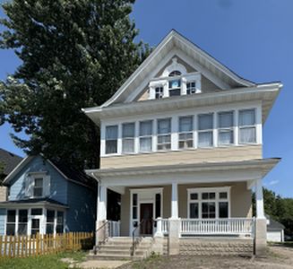2221 Bloomington Ave