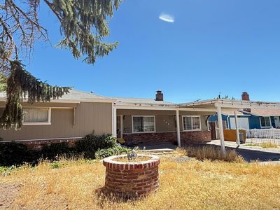 105 Greenbrae Dr