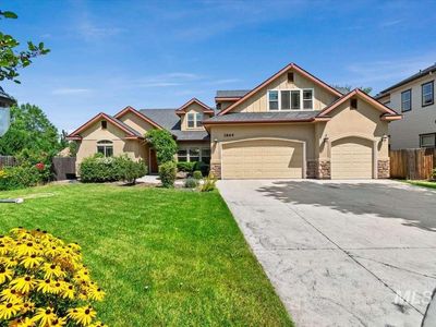 1864 E Meadow Creek Dr