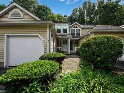 Property at 2942 Heatherwood Ct, Stow, OH