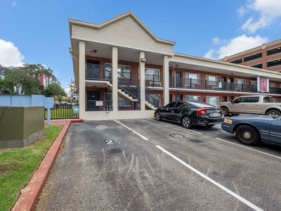 405 Dunwoody St APT 1
