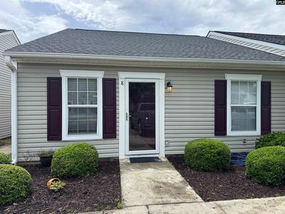 8 Hampton Oaks Pl