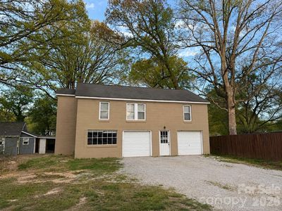 1205 Oakwood Ave