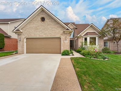 24347 Brentwood Dr