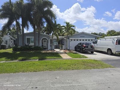 9020 NW 18th Ct