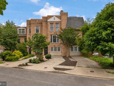 3745 1/2 Kanawha St NW