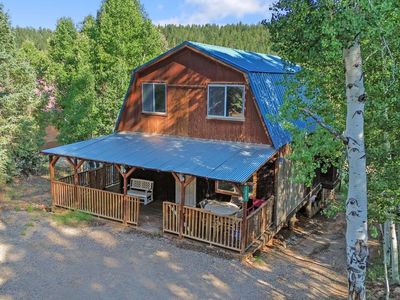 1885 E Strawberry Point Rd