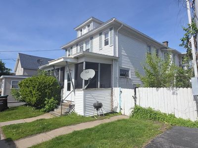 72 Montcalm Ave