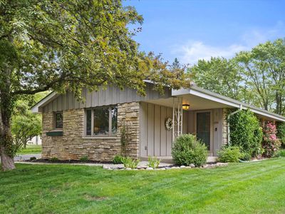 6196 North River Trail DRIVE