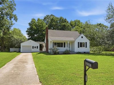 4009 Maple Dr