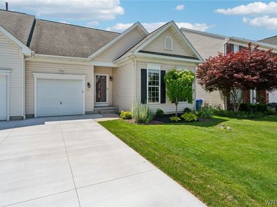 71 Carla Ln