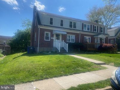 990 N Hills Blvd