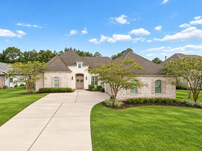 549 Belle Pointe Loop