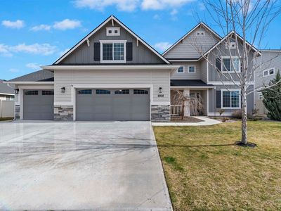 6908 S Allegiance Ave