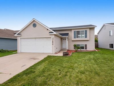 1896 Huntington Ln