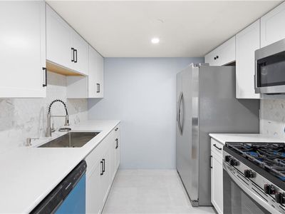 Property at 1143 Hartford Ave APT 4C, Johnston, RI