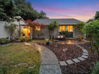 320 El Portal Way